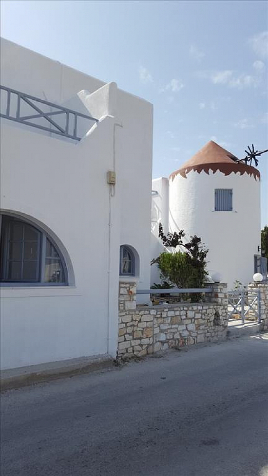 Коммерческая недвижимость на Кикладах (Эгейские острова / Греция)