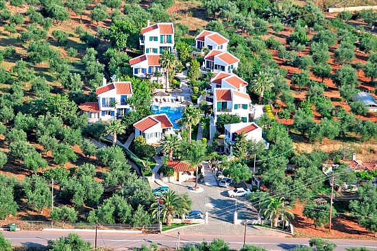 Коммерческая недвижимость на Пелопоннесе (Пелопоннес / Греция)