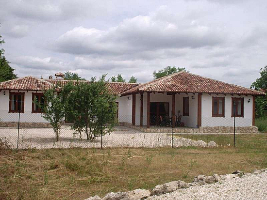 Отдельный дом в Калиманци (Город / Болгария)