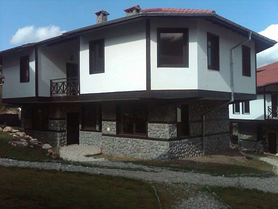 Отдельный дом в Банско (В горах / Болгария)