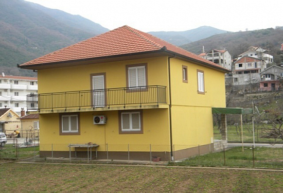 Отдельный дом в Зеленике (Бока-Которская бухта / Черногория)