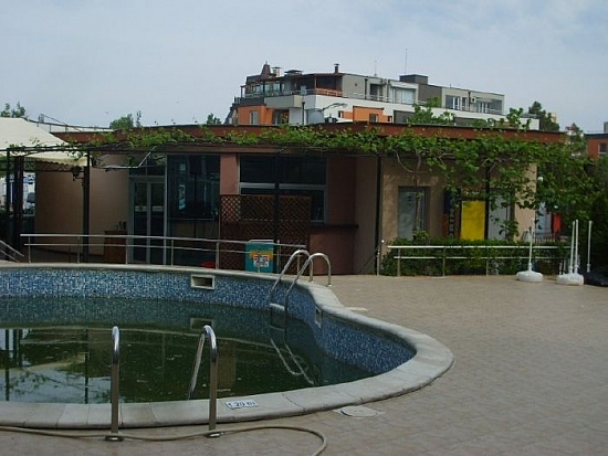 Фаворит Хотел (Favorit Hotel)