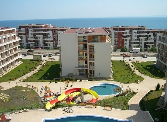 Краун Форт Клуб (Crown Fort Club)
