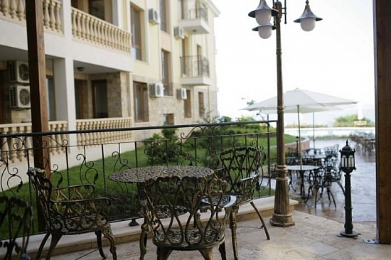 Роял Бей (Royal Bay)