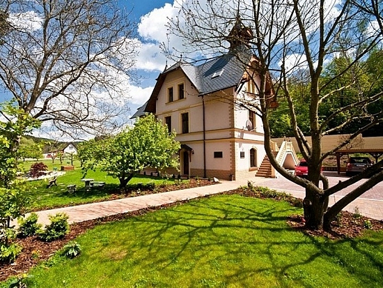 Вилла в Карловых варах (Карловарский край / Чехия)