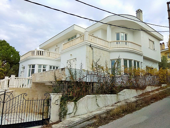 Вилла в Салониках (Центральная Македония / Греция)