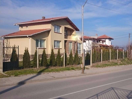 Отдельный дом в Варне (Северное побережье / Болгария)