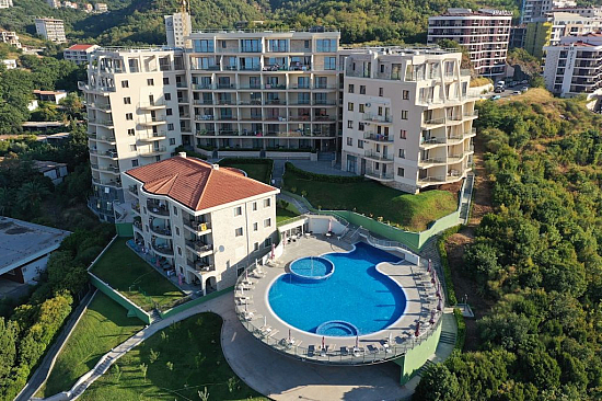 Жилой комплекс в Бечичи (Будванская Ривьера / Черногория)